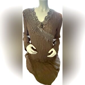 Women’s Vandana brown lightweight long-sleeve sweater with tons of details - XL‎